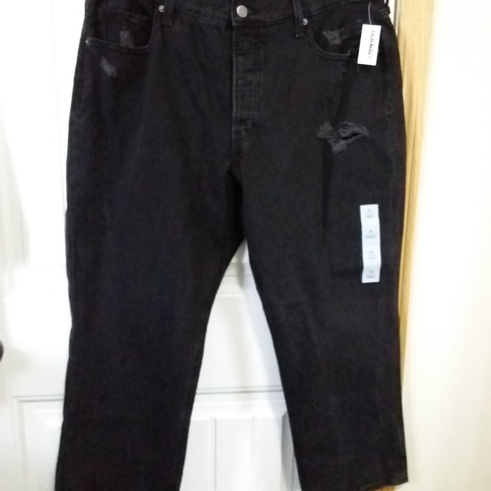 Old Navy Women’s Black Distressed Straight Leg Jeans – Size 16 – NWT - Picture 3 of 11